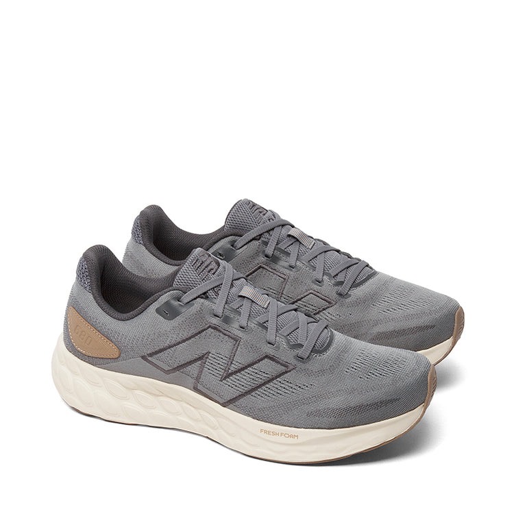 New balance fresh foam 680v8 athletic running shoes